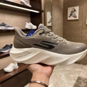 Skechers AERO BURST 8811