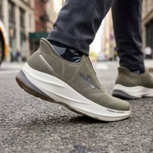 Skechers Slip-In Carbon Infused