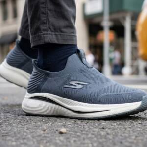 Skechers Max Cushion